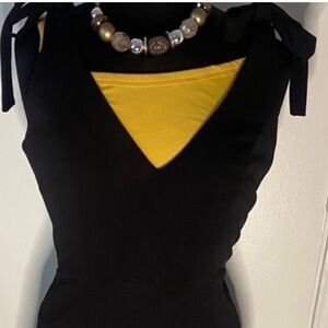 Express like new Little black sleeves less dress sz M